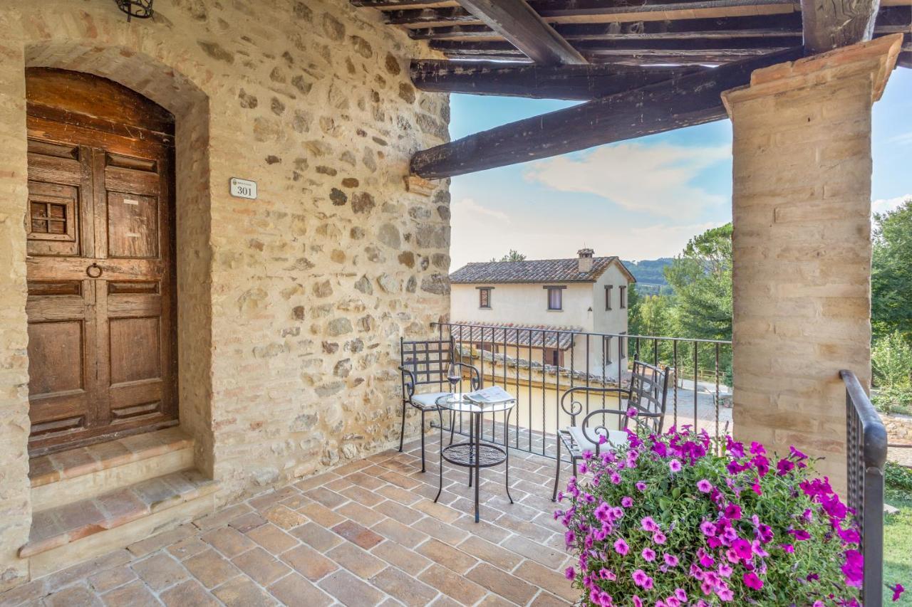 Gh Borgo Pulciano Agriturismo Montone  Exteriör bild