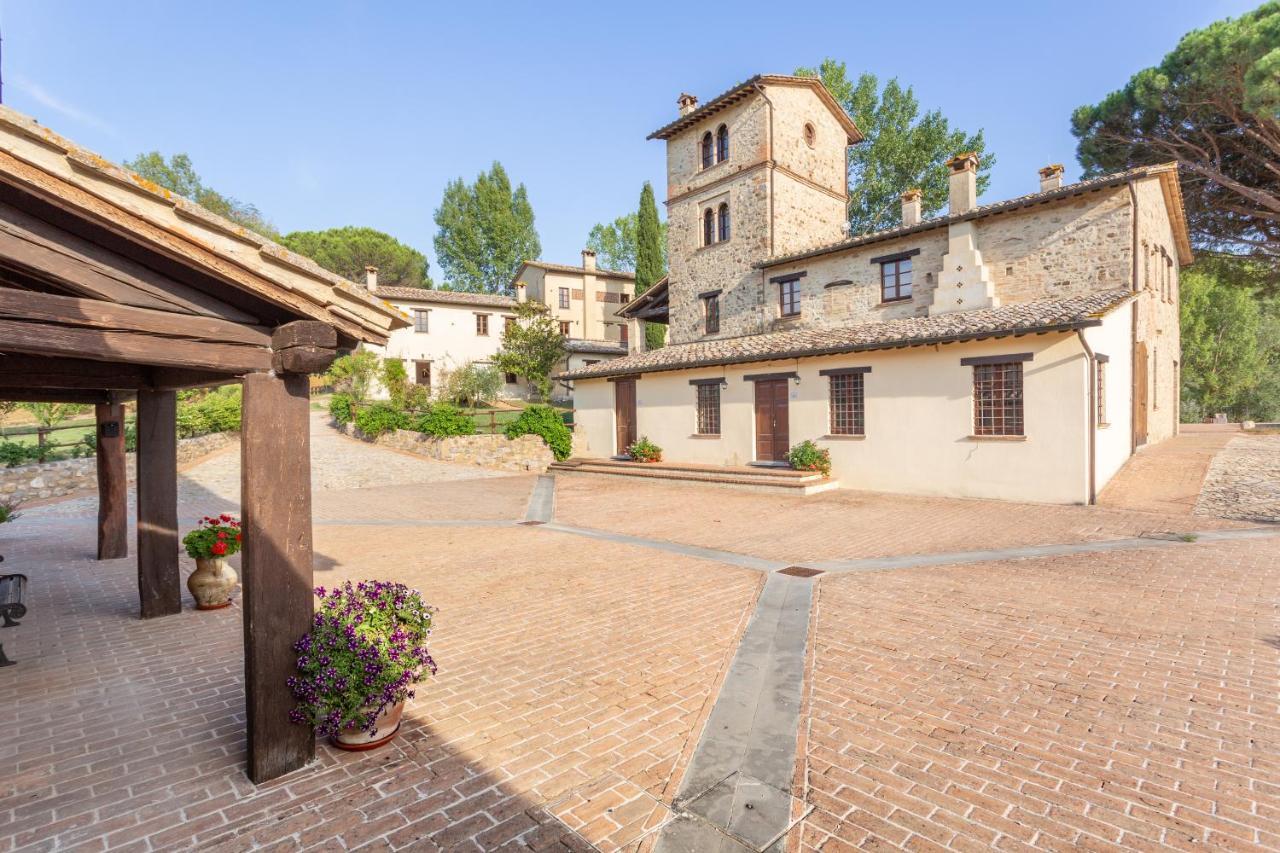 Gh Borgo Pulciano Agriturismo Montone  Exteriör bild